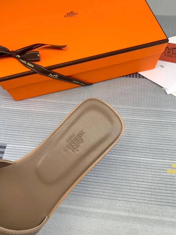 Hermes Shoe 